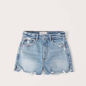 Abercrombie and Fitch The Mom Short High Rise